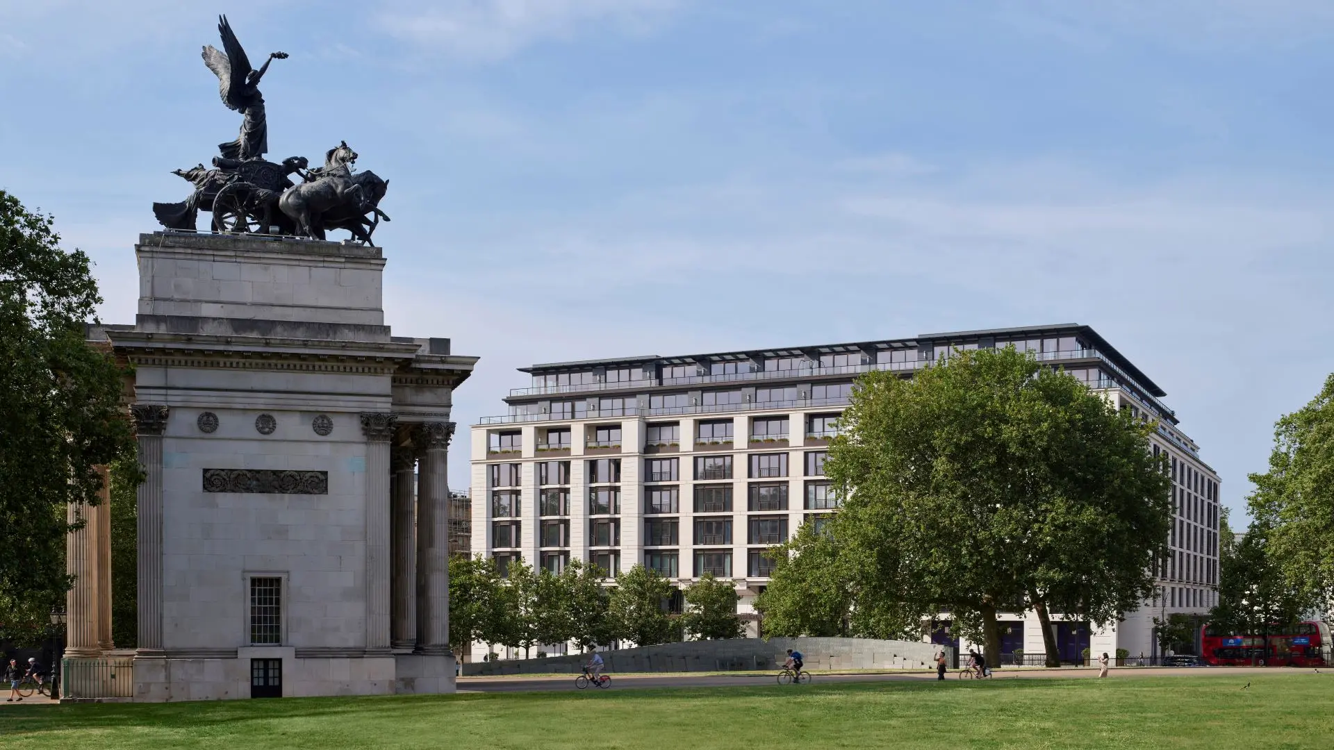 The Peninsula London now Open!